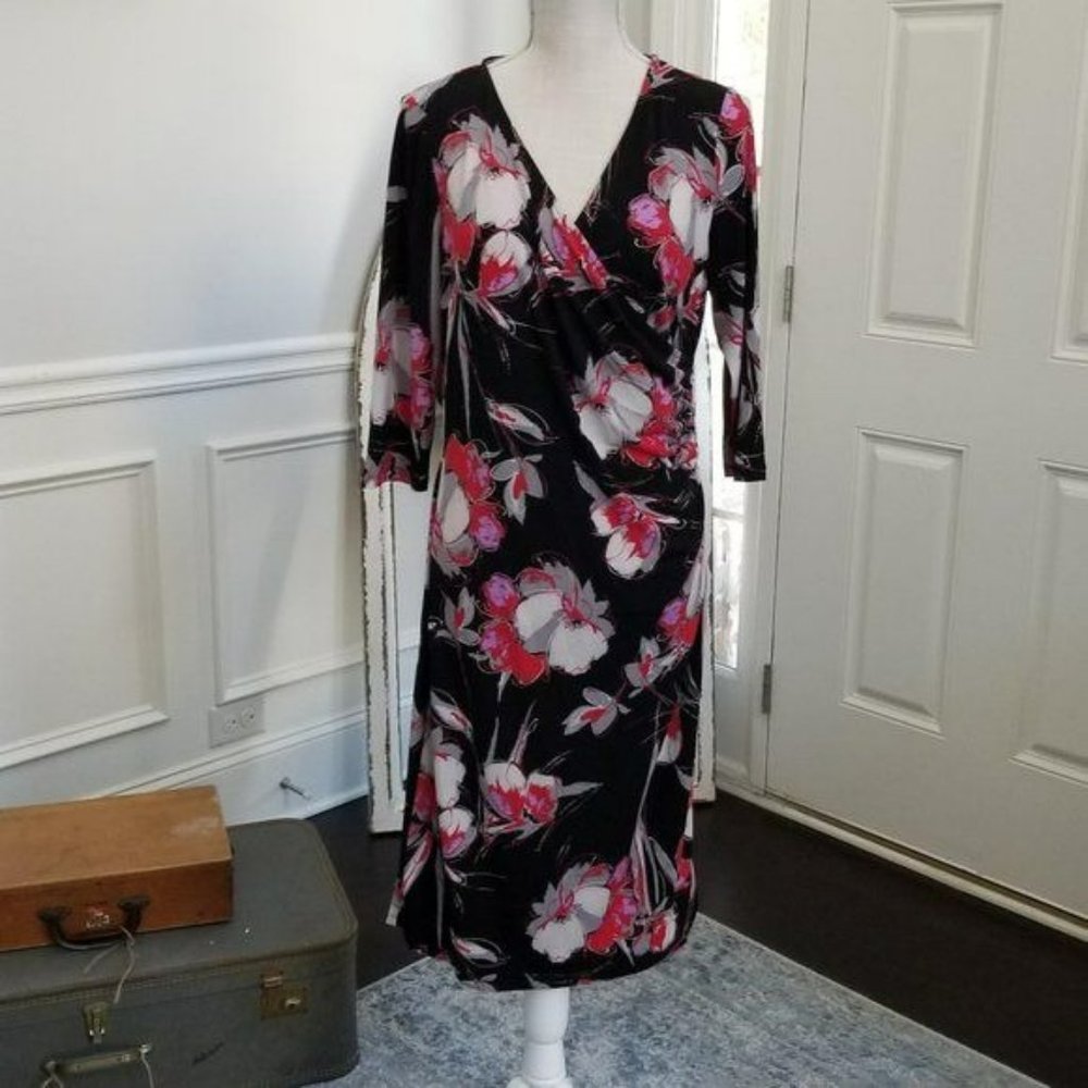 DAMART Dress in Black Floral Motif Size 10